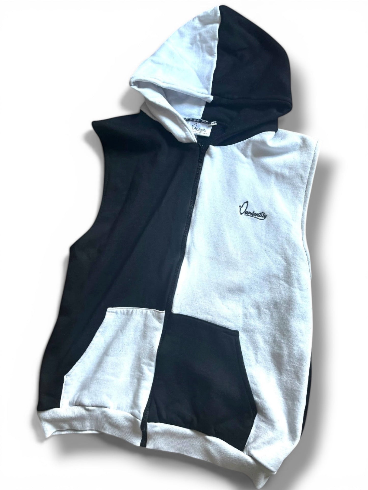 Chequered Signature Sleeveless Hoodie
